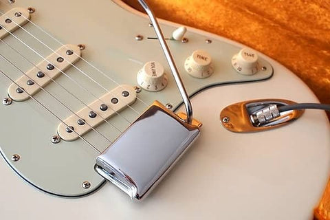 Fender Vintage Strat Ashtray Chrome Bridge Cover