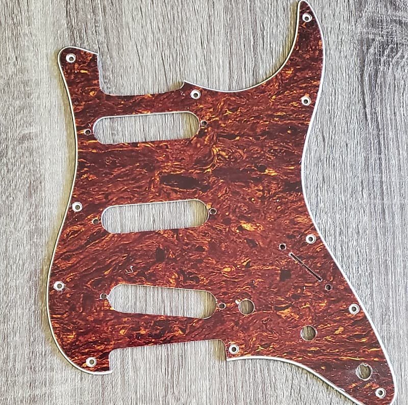 TGPS Strat  style Tortiose S/S/S pickguard