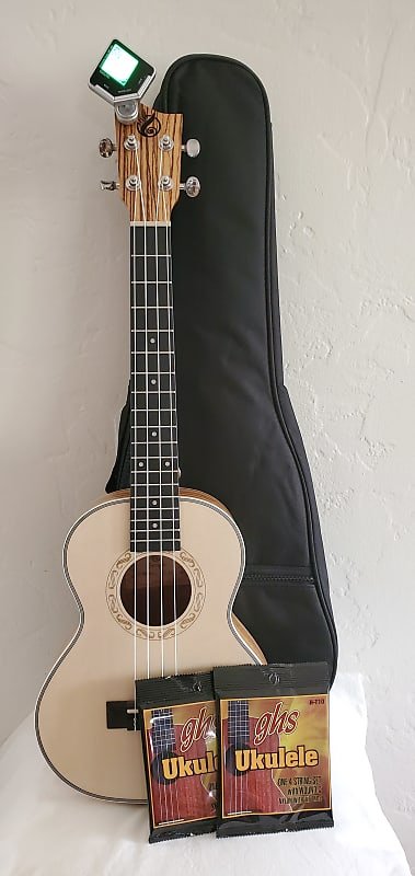 Grape Ukulele 26" Tenor Spruce / Zebrawood