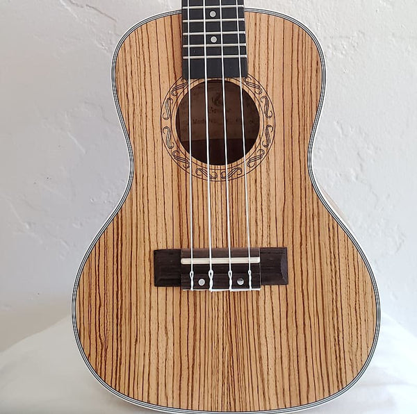 Grape Ukulele 24" Concert with gig bag & strings Zebrawood